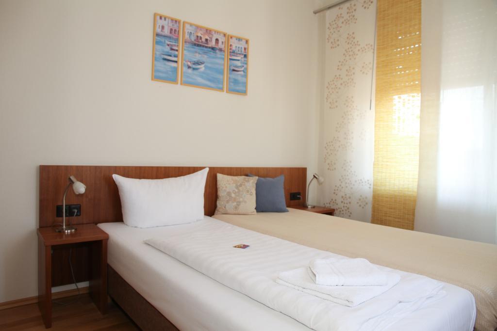 Neuburg am Rhein Landgasthof Zur Sonne I Hotel & Restaurant מראה חיצוני תמונה