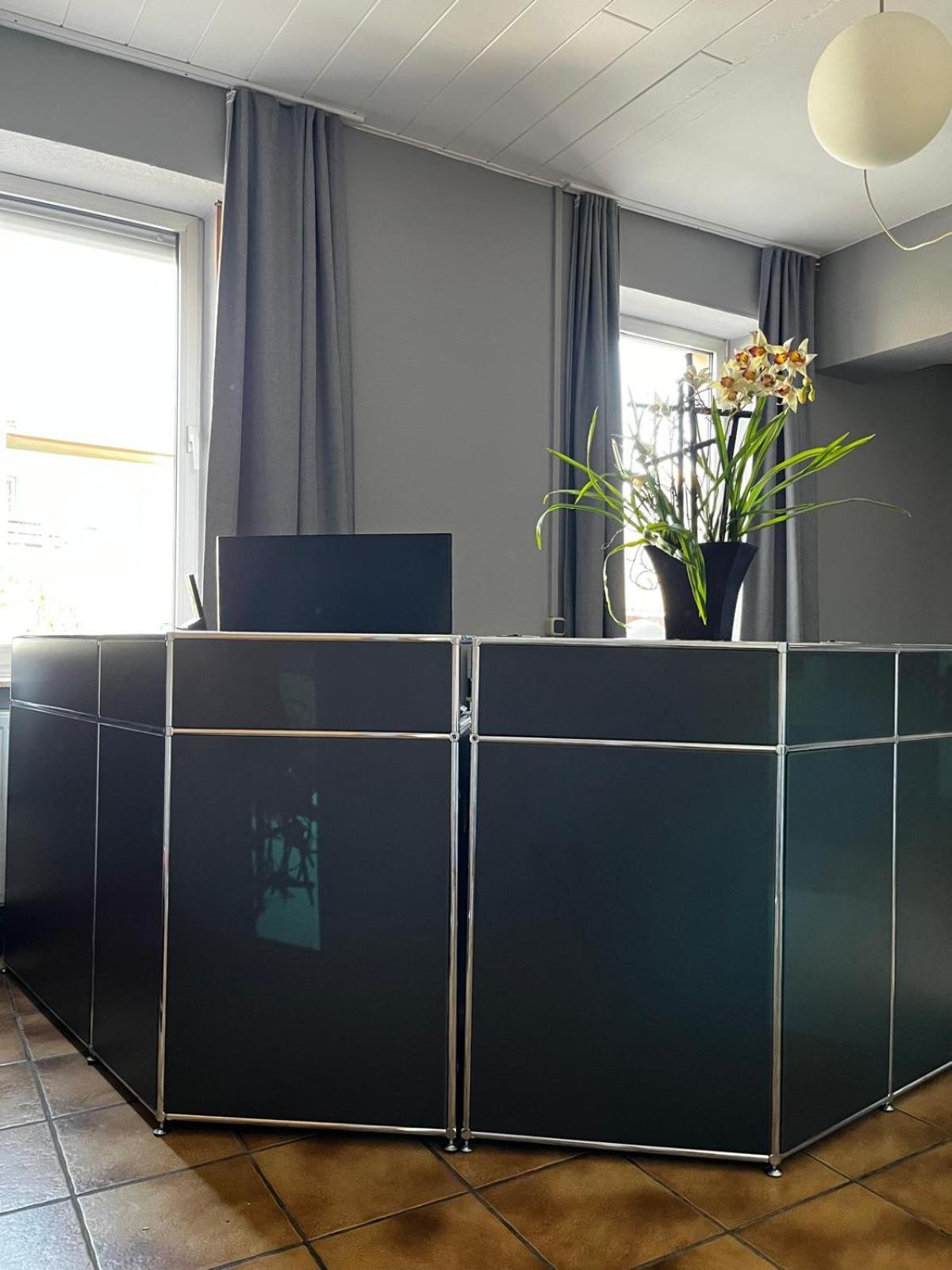 Neuburg am Rhein Landgasthof Zur Sonne I Hotel & Restaurant מראה חיצוני תמונה
