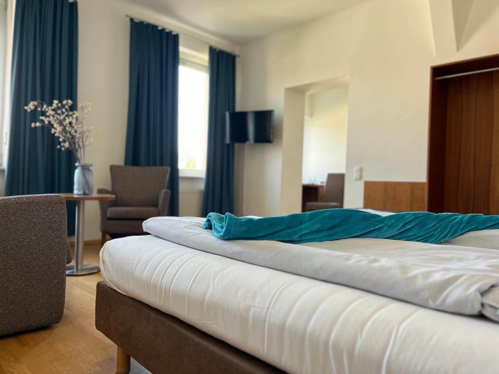 Neuburg am Rhein Landgasthof Zur Sonne I Hotel & Restaurant מראה חיצוני תמונה