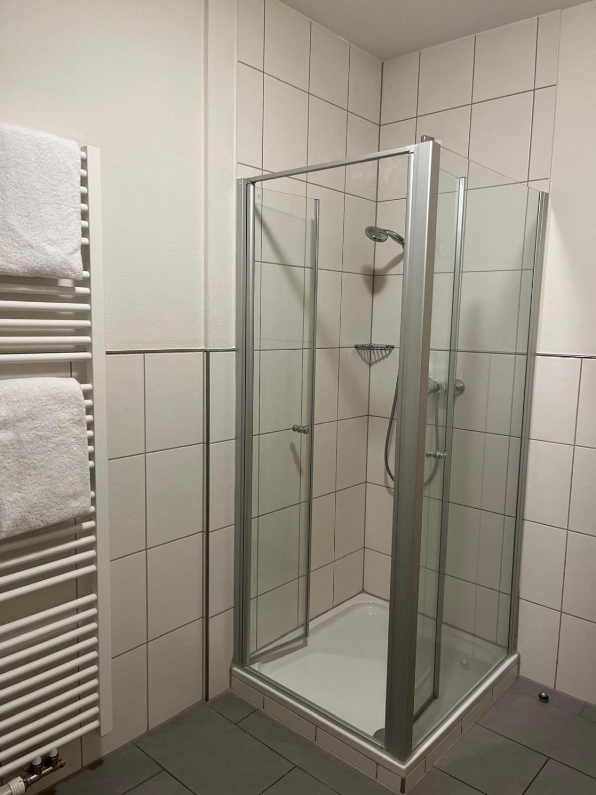 Neuburg am Rhein Landgasthof Zur Sonne I Hotel & Restaurant מראה חיצוני תמונה