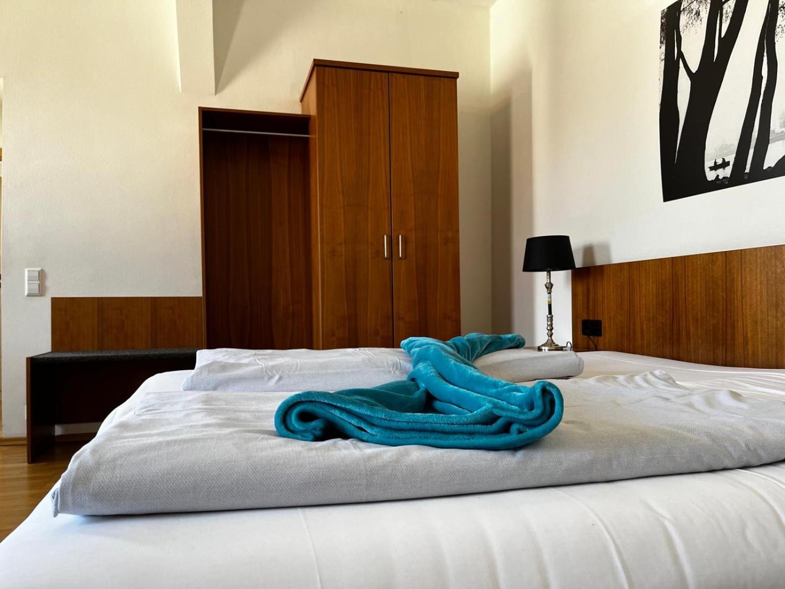 Neuburg am Rhein Landgasthof Zur Sonne I Hotel & Restaurant מראה חיצוני תמונה
