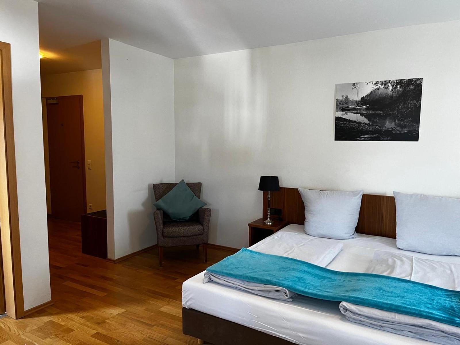 Neuburg am Rhein Landgasthof Zur Sonne I Hotel & Restaurant מראה חיצוני תמונה