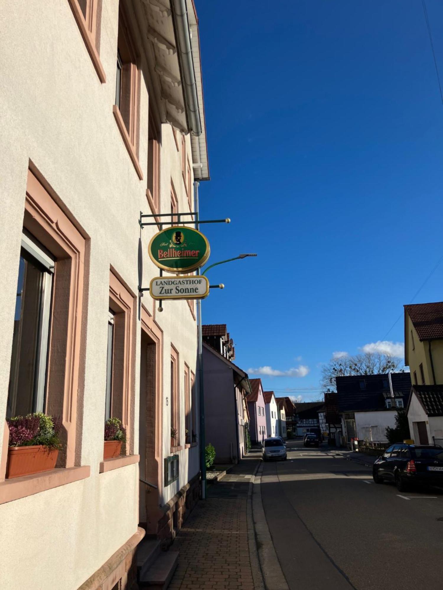 Neuburg am Rhein Landgasthof Zur Sonne I Hotel & Restaurant מראה חיצוני תמונה